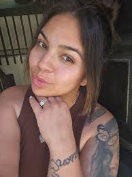 ✨️🥵 If glowing through a heatwave was a sport—I'd be MVP. Running our  family restaurant fills my heart. Feeding our community, sharing our  culture, and watching families from all different walks of