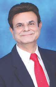 Personal Competitiveness: Achieve Breakthrough Success in the Global  Economy: Mehta, Vino: 9781935501688: Books