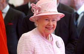 Queen elizabeth, like many british monarchs before her, has two birthdays: Pvaoyupet Vxkm