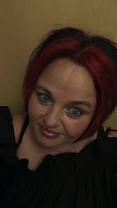 Hallo ich bin Yvonne 49 Jahre und komme aus Thüringen. Ich wünsche euch  einen schönen Abend ☺️