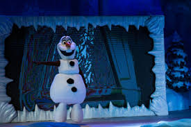 Je voudrais un bonhomme de neige. Chantons La Reine Des Neiges Frontierland Disneyland Paris