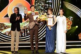 Mai vàng nhân ái và cuộc chuyển giao quyền lưu giữ nhành mai vàng kim hoàn gây quỹ chăm lo cho nghệ sĩ hoàn cảnh khó khăn; 5cpgtbev6sjasm