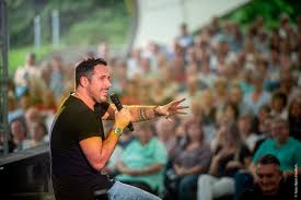 12,532 likes · 159 talking about this · 17 were here. Zuhause Konzert Mit Andy Ost Exklusiv Fur Mitglieder Der Vr Bank Main Kinzig Budingen