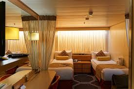 Maybe you would like to learn more about one of these? Vasco Da Gama Klassisches Kreuzfahrtschiff Mit Viel Holz Und Liebevollem Design