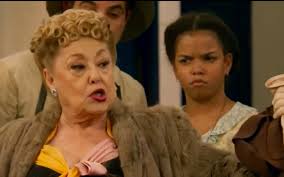 Is she dating or bisexual? Em Eta Mundo Bom Paulina Revela Podre De Cunegundes Sentou E Rebolou Noticias Da Tv