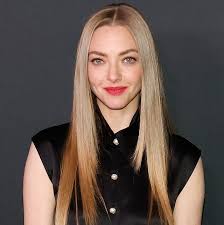 Amanda Seyfried: Biography, Actor, 'Mamma Mia!' Star