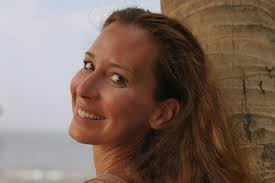 Zsolti felesége már a hétfő esti adás végére bevágott ajánlótól kiborult. Gaspar Zsoltit Kitette A Felesege A Hazbol Demcsak Zsuzsa Miatt All Naluk A Bal Hazai Sztar Femina