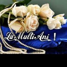 Să privim în urmă cu iertare, înainte cu multă speranţă, în jos cu înţelegere şi în sus cu recunoştinţă! La Multi Ani Home Facebook