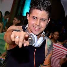 Stream DJ LÉO TELLES
