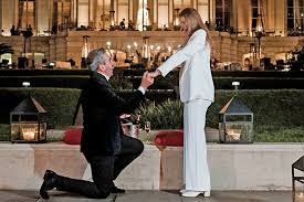 Johnny Abraham y Karen Ferrero se comprometen