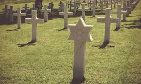 At most, jews are to be buried within three days of death. Jewish Funerals A Guide To Jewish Burials Etiquette Tradition Funeral Guide