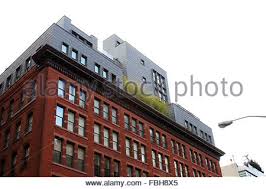 This exclusive collection of tower condominium residences is enhanced. David Bowie Penthouse Wohnung 285 Lafayette St Newyork 10012 Courtney Love Stockfotografie Alamy