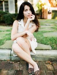 Emily Rudd Nude and Sexy Collection - Fappenist