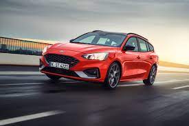 Ford überarbeitet den neuen focus und bringt die faceliftversion ab ende 2021/anfang 2022 an den start. Ford Focus St Turnier Das Kostet Der Sportler Newcarz De