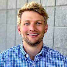 Thanks to everyone who came together to make this transaction happen, even  in tough market conditions. Excited about our entry into the Las Vegas  market with the acquisition of Sutton Place. |