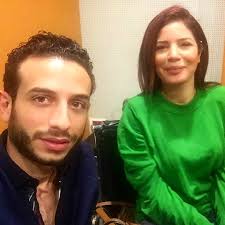 ولد في في بيروت أصله من بلدة عمشيت، نشأ في أسرة مكونة من أبوين وثلاثة أولاد ذكور هو الأصغر بينهم، درس الحقوق لفترة ثم أكمل دراسة العلوم السياسية بدأ حياته كلاعب كرة طائرة لكنه أصيب إصابة قسرية منعته. Ø§ÙÙÙØ«ÙØ© Ø¬ÙÙ Ø®ÙØ±Ù Ø£Ø®Ø§Ù ÙÙ Ø§ÙÙÙØ§Ø¨ÙØ§Øª ÙÙØ§ Ø£Ø¤ÙÙ Ø¨Ø§ÙØ­Ø¸ 3afekra Com