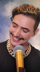 Hino Da Vitoria Rick Vale