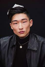 kim sang woo at burberry prorsum fall 2014 backstage asian male model kim sang woo model face