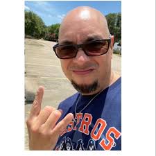 What time to line up for floor tickets?