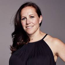 Samantha Sealey's Instagram, Twitter & Facebook