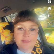 Karie White (@cowgirl13040)