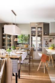 Armarios y vitrinas de comedor. 60 Vitrinas Para Guardar Y Decorar El Salon La Cocina El Office