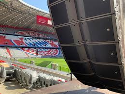 Inside the stadium, 75,021 spectators are spread out across three terraces, all of which are under roof. Allianz Arena Football Stadium L Acoustics