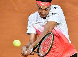 Dopo dominic thiem, batte anche andrey rublev e riporta un italiano in semifinale agli internazionali d'italia, come non succedeva dal lontano 2o07. Sonego Perde Da Djokovic In Semifinale Agli Internazionali Di Roma 6 3 6 7 6 2 Per Il N 1 Al Mondo Corriere It