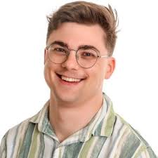 Liam T., 🏆 Award-Winning English Coach