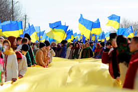 22 січня 1918 року центральна рада своїм четвертим універсалом проголосила українську народну республіку самостійною, незалежною, вільною державою українського народу. 22 Sichnya Den Sobornosti Ukrayini Hmelnicka Oblasna Derzhavna Administraciya Oficijne Internet Predstavnictvo