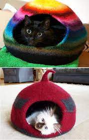 This cat felt cave house free knitting pattern has fashionable design and is easy to make. Free Knitting Pattern For Cat Cocoon Crochet Cat Bed Knitted Cat Cat Bed Pattern