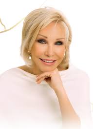 Sandy Mckenzie's Instagram, Twitter & Facebook