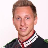 30+ perfiles de «Ramic»