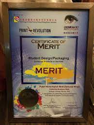 Banyak orang beranggapan bahwa media cetak sama dengan pengertian surat kabar atau majalah. Pelajar Diploma Teknologi Jrkvpoliteknikmuadzamshah Facebook