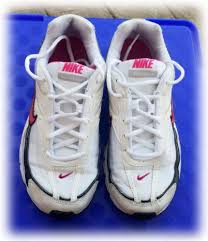 Nike Air Initiator Athletic Running Shoes Sneakers Women S Sz 7 Brs 1000 Running Shoes Sneakers Womens Shoes Sneakers Sneakers