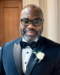 Derrick Barrow's Instagram, Twitter & Facebook