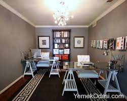 Yemek odalarında, yatak odalarında ve hatta yatak odalarında ve banyolarda evde bulunan bu kadar çok armatür seçeneği ve pek çok olası uygulama. Avize Alirken Nelere Dikkat Edilmeli Yemek Odasi