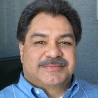 Stephen Moen's Instagram, Twitter & Facebook