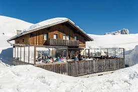 Passo giau 5, 32020 colle santa lucia italy. Giau Pass Restaurant Da Aurelio