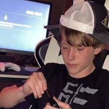 Jeremiah Mckinney's Instagram, Twitter & Facebook