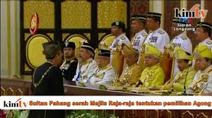 Ahmad shah was educated at colleges and universities in both malaysia. Sultan Pahang Serah Majlis Raja Raja Tentukan Pemilihan Agong Video Dailymotion