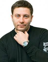 Soviet and russian singer and musician, widely known as one of the first soviet djs and the author of cover versions for popular european songs of the 80s and early 90s. Sergej Sergeevich Minaev Biografiya Bibliografiya Ekranizacii Nagrady