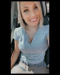 Since it's been a while; here's a selfie 😘