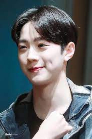 If you have apologized, then there wouldn't . Wanna One Lai Guanlin Added A New Wanna One Lai Guanlin