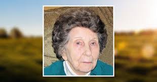 Rachel Greve's Instagram, Twitter & Facebook