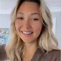 Linda Hessler's Instagram, Twitter & Facebook