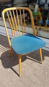 4 Schone Und Originale Stuhle Aus Den 60ern Der Hellerau Aera Bauhaus Mit Gestabelten Ruckenlehnen Originaler Blauer Sitzbezug Si In 2020 Sitzbezug Stuhle Vintage