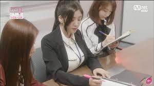あちゃん on X: ウンビ姉さん乳デカすぎ #IZONE t.coTdLSHcKC68  X