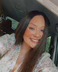 Amanda Donnelly's Instagram, Twitter & Facebook