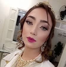 Jamila Yassin's Instagram, Twitter & Facebook